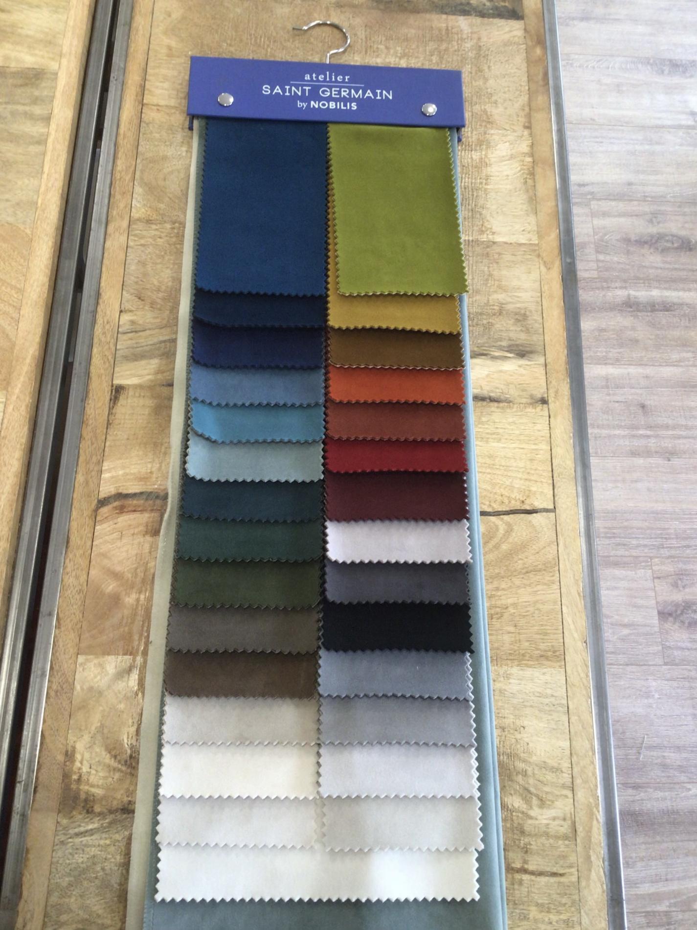 Chaise en Formica rouge DESTOCKAGE