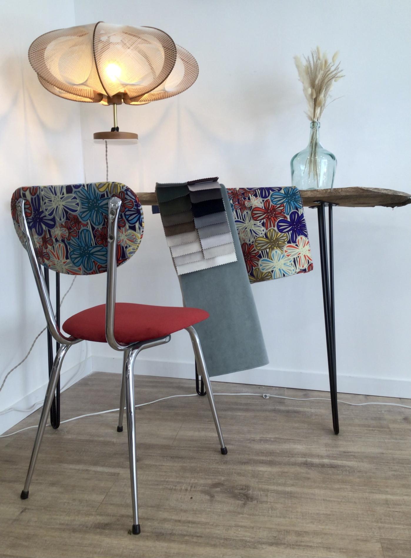 Chaise en Formica rouge DESTOCKAGE