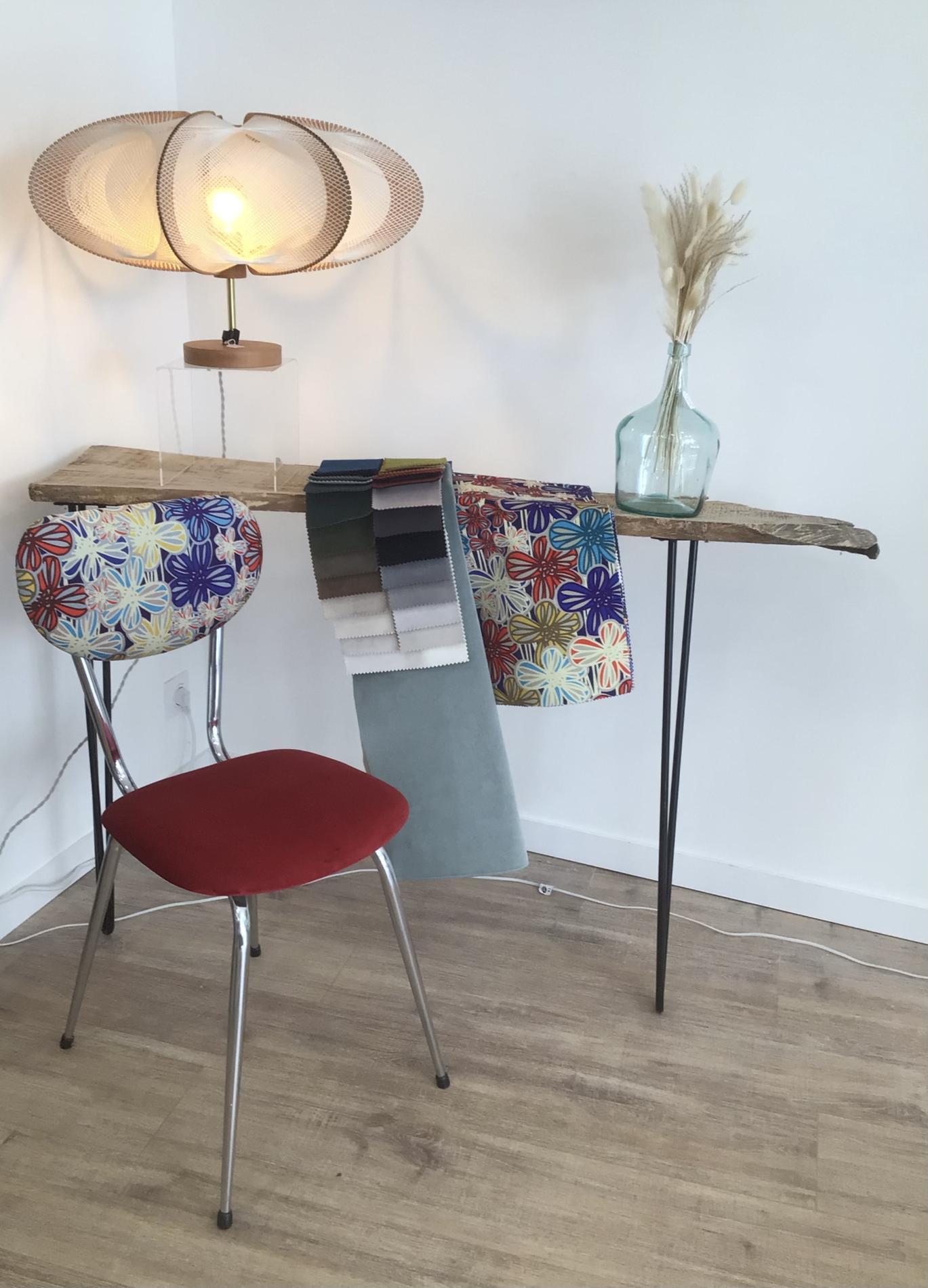 Chaise en Formica rouge DESTOCKAGE